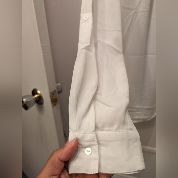 White shirt - Picture 3 of 3